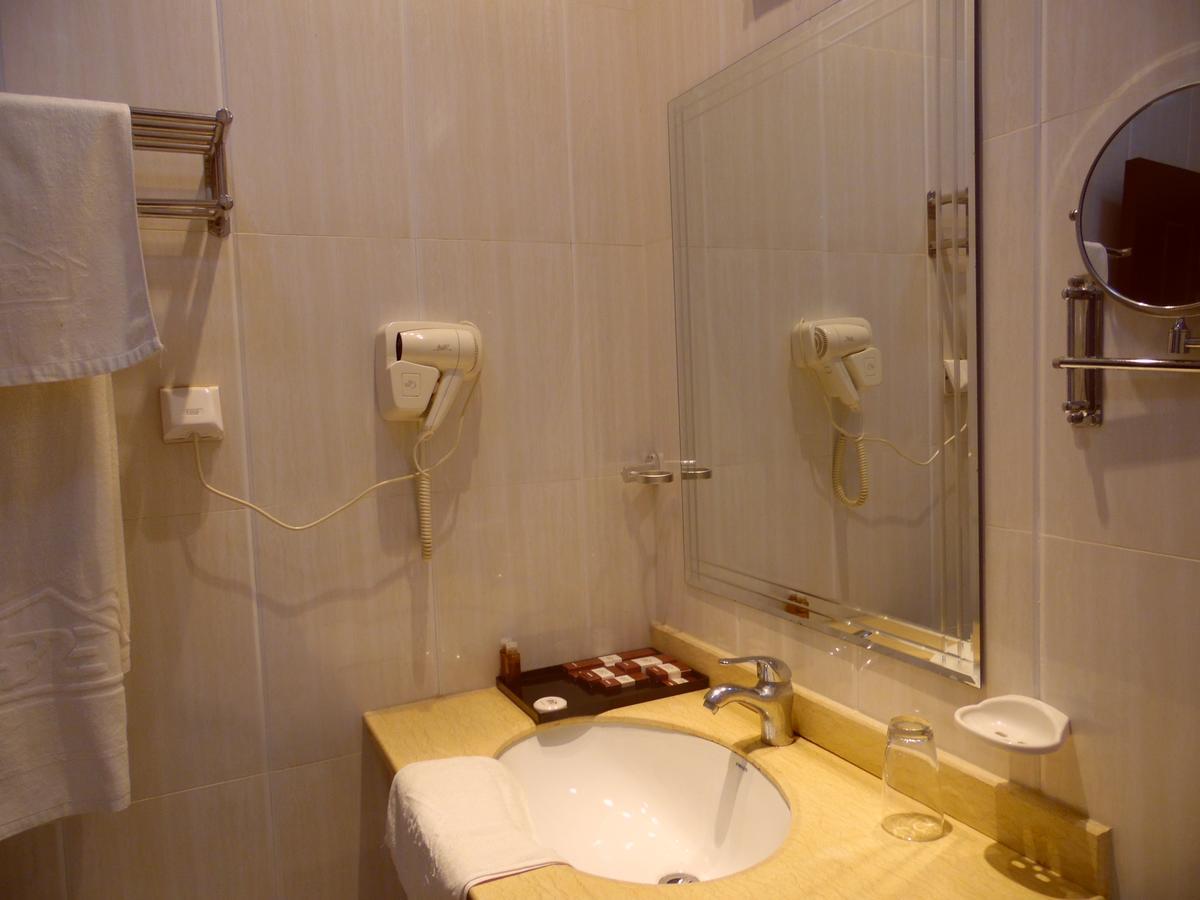 Hotel Belair Residence Бужумбура Екстер'єр фото