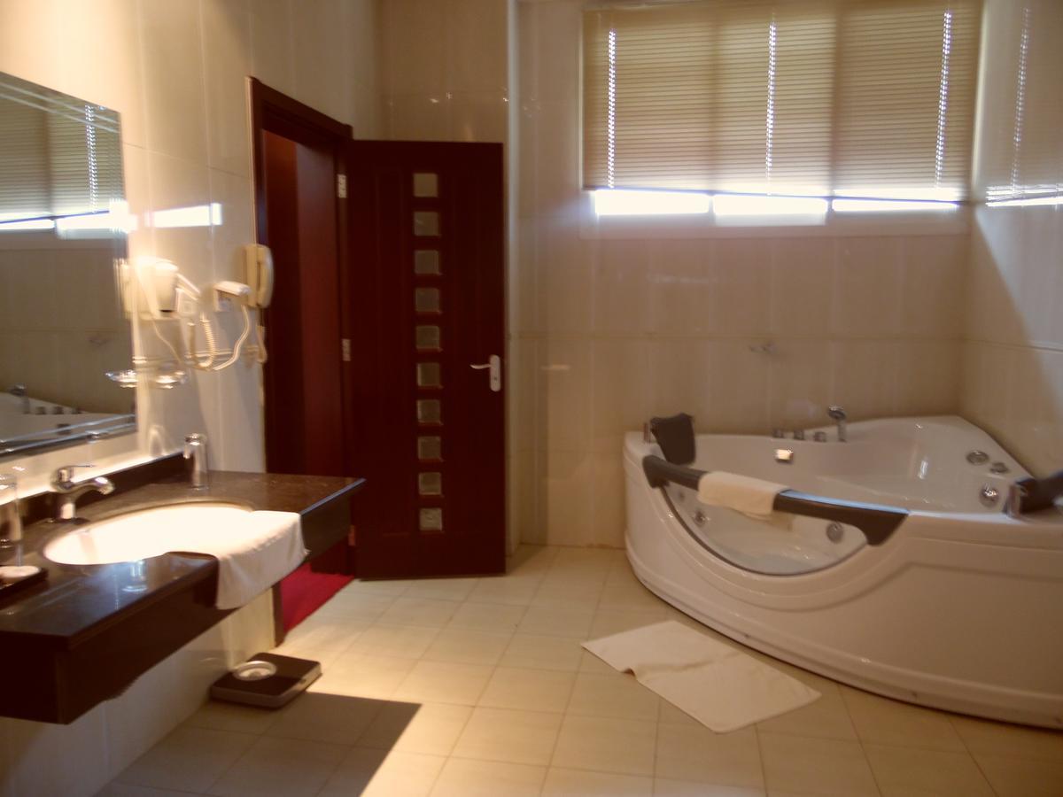 Hotel Belair Residence Бужумбура Екстер'єр фото